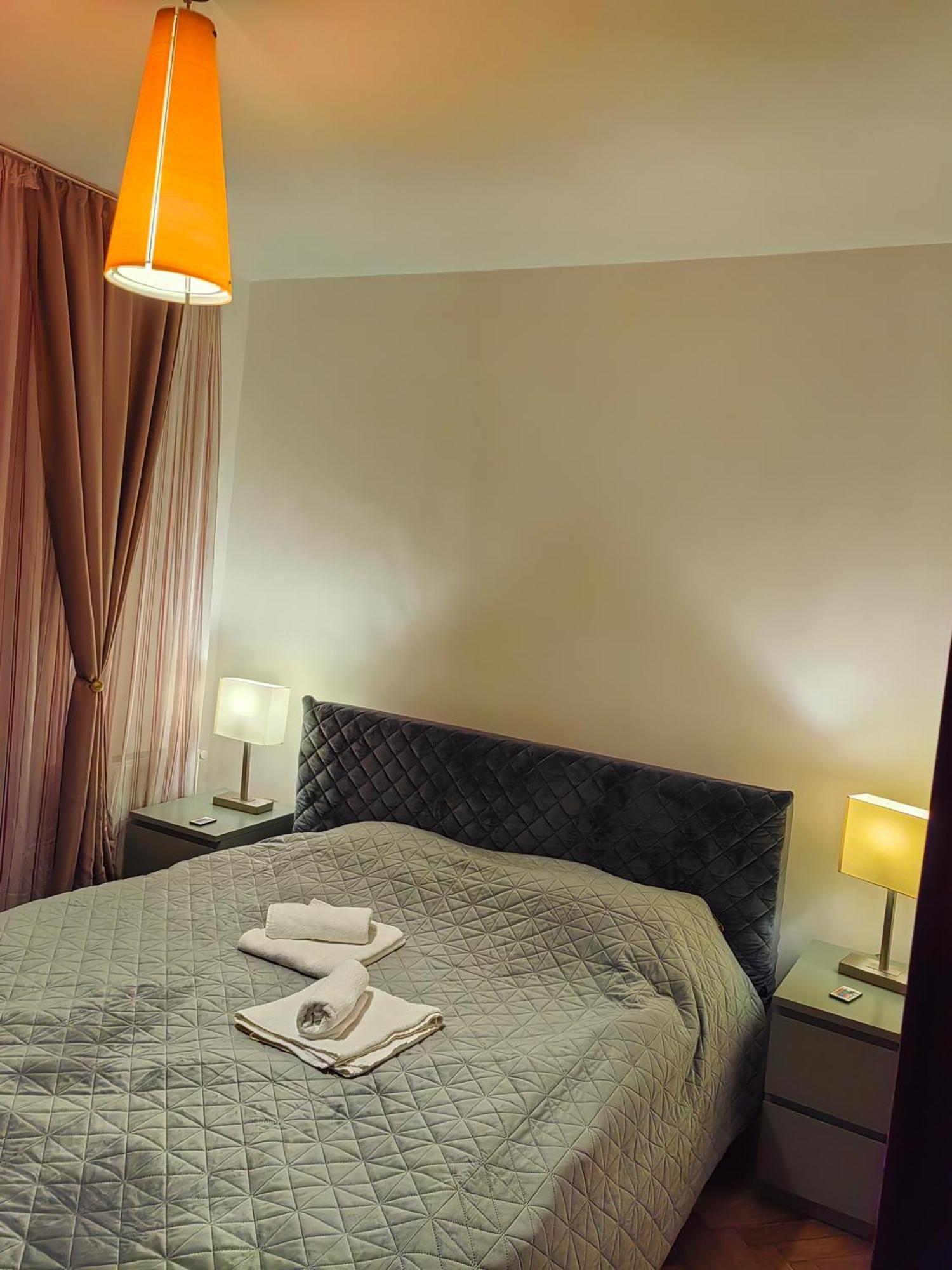 Vultur - 3 Rooms, 2 Bathrooms Apartment Targu Mures